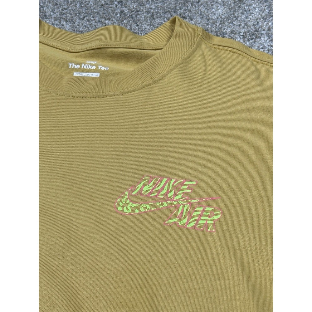 Nike Sportswear Logo Tee Shirt Oversized Men's Size Large